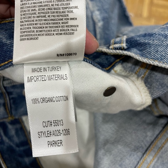 AGOLDE shorts size 29 - Picture 7 of 7